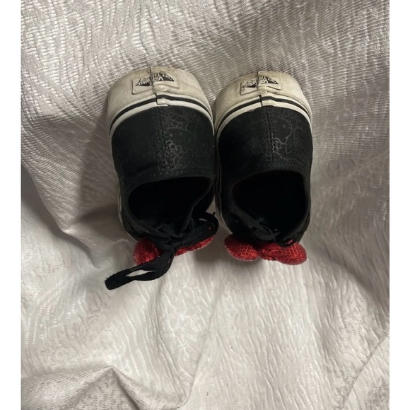 Rare VANS x HELLO KITTY AUTHENTIC (BLACK/BOW) SHOES (MEN6/WOMEN 6.5 - Picture 4 of 9
